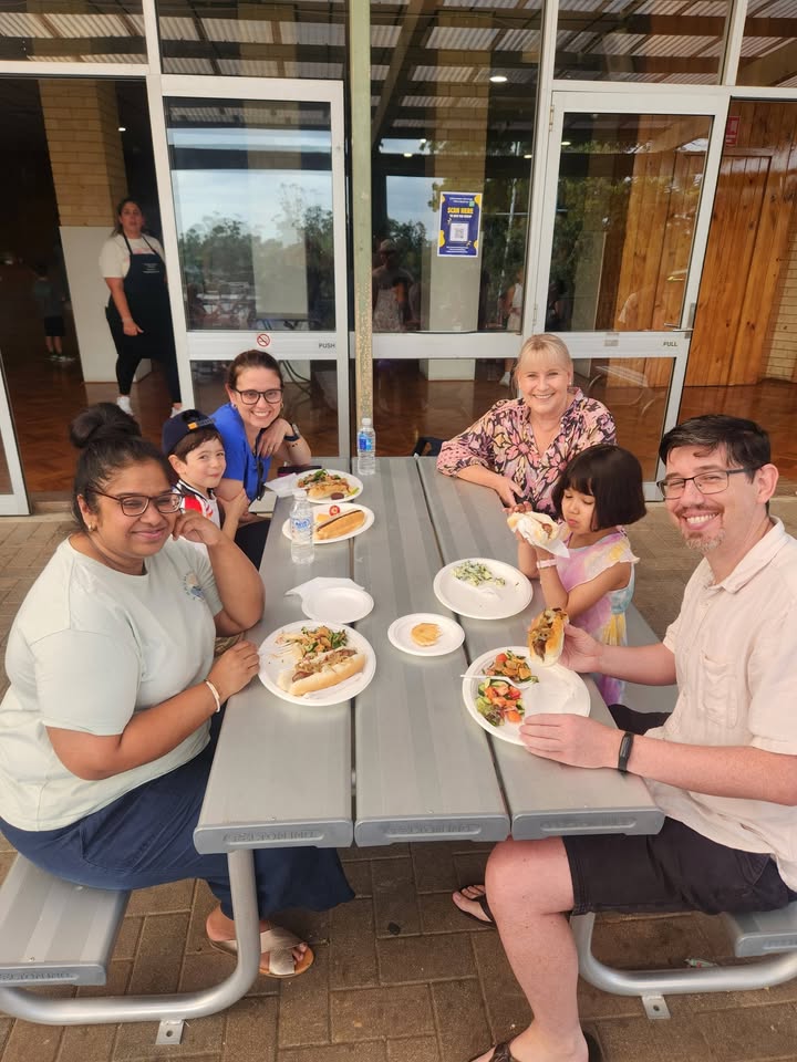 554557253339240_1558796516248637-1